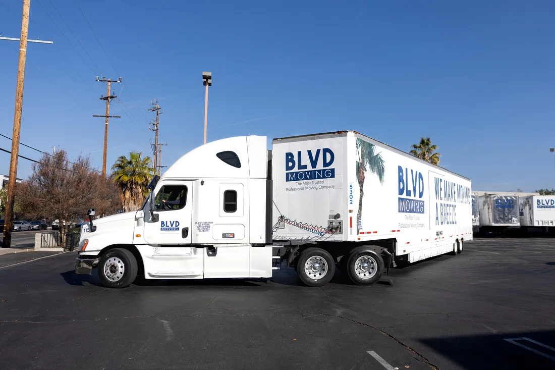 BLVD Moving tractor-trailer prepared for long-distance service